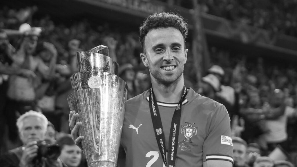 Farewell To A Liverpool Red. Image Credits: Liverpool.