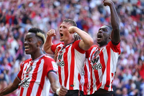 Burnley vs Sunderland Predicted Lineups. Image Credits: Getty Images.