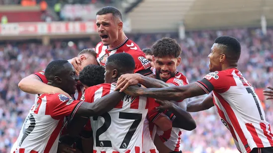 Burnley vs Sunderland Predicted Lineups. Image Credits: Getty Images.